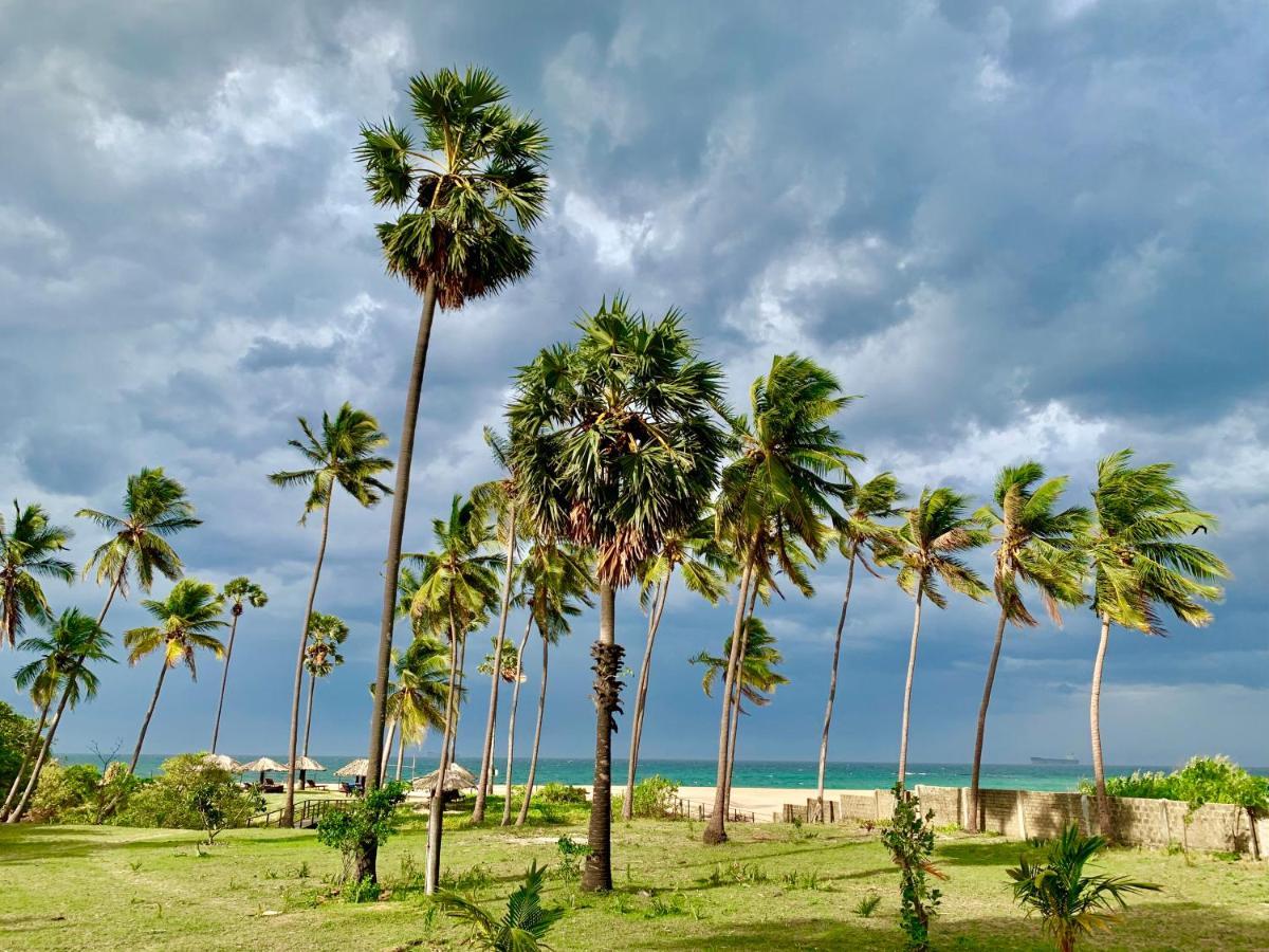 108 Palms Beach Resort Trincomalee Luaran gambar