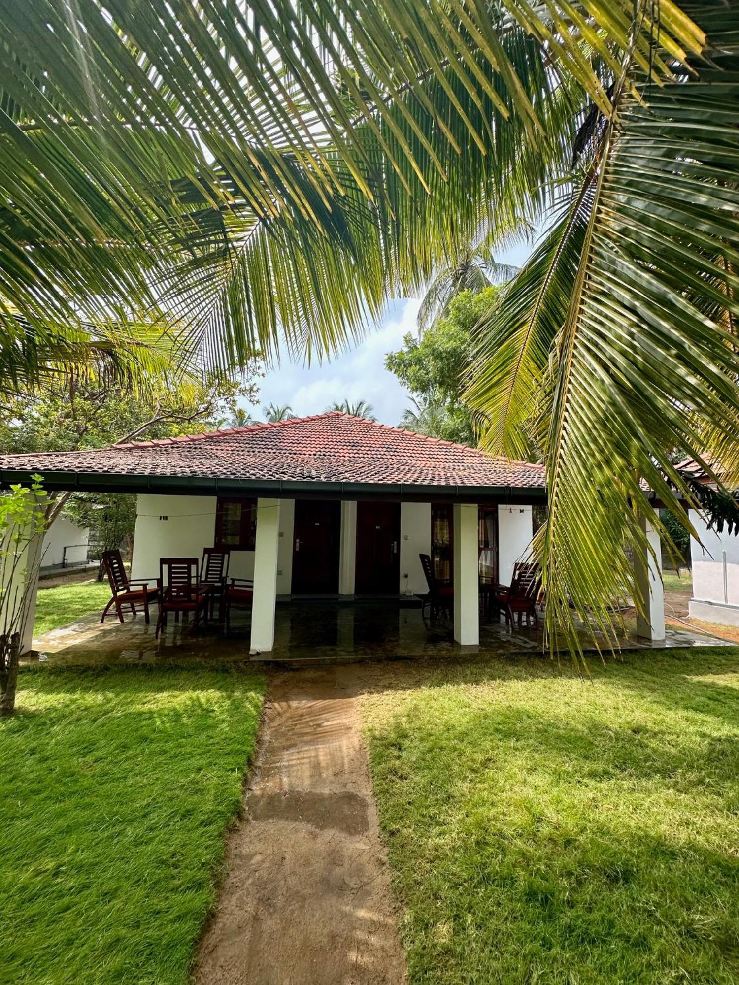 108 Palms Beach Resort Trincomalee Luaran gambar