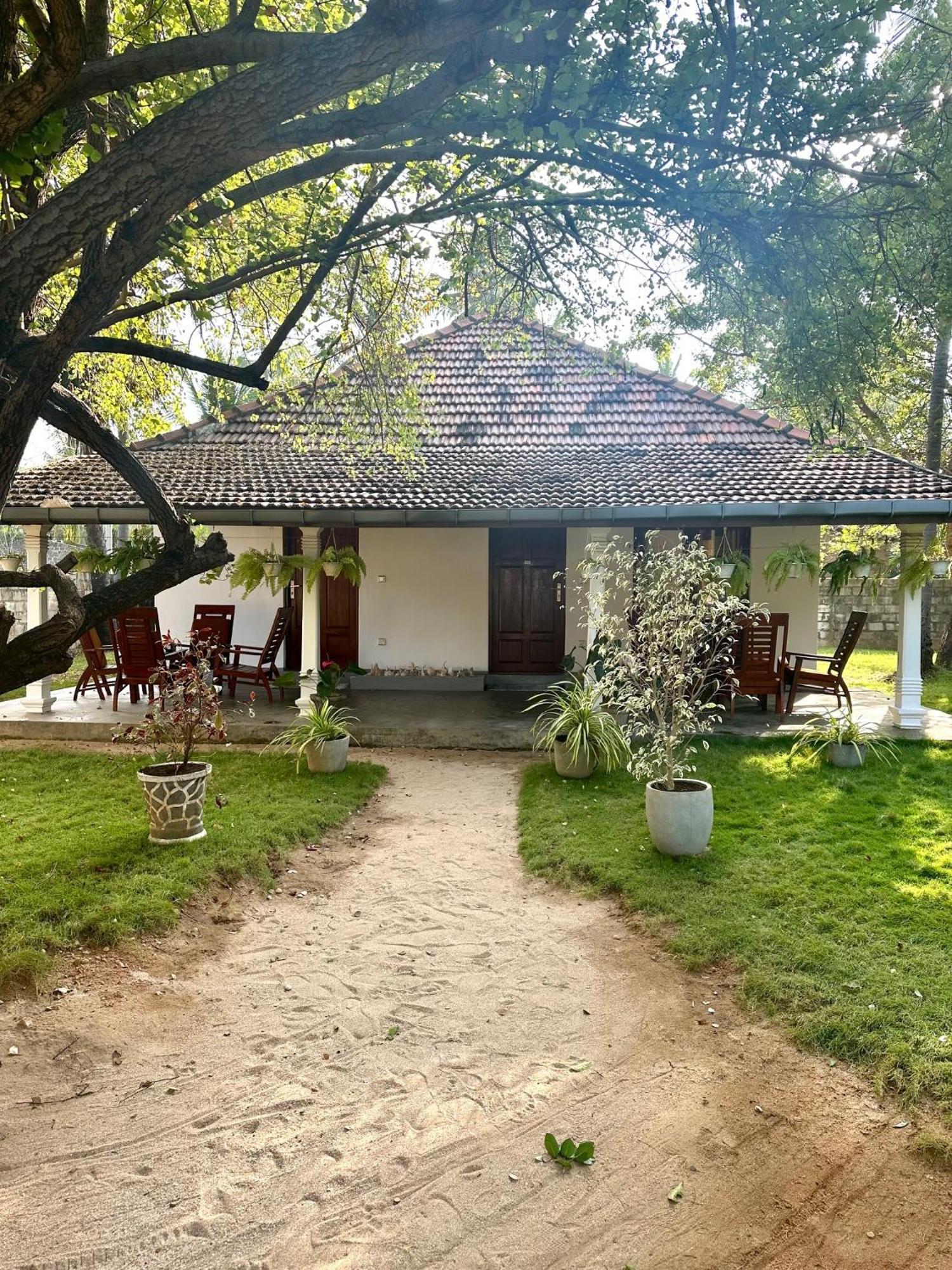108 Palms Beach Resort Trincomalee Luaran gambar