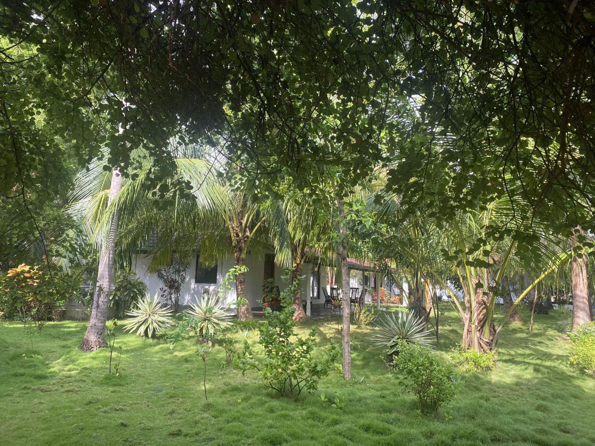 108 Palms Beach Resort Trincomalee Luaran gambar